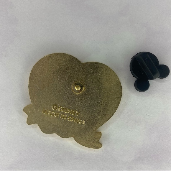 Shannon Disney Princesses Name Cinderella Aurora Snow White Disney Pin - Picture 2 of 2